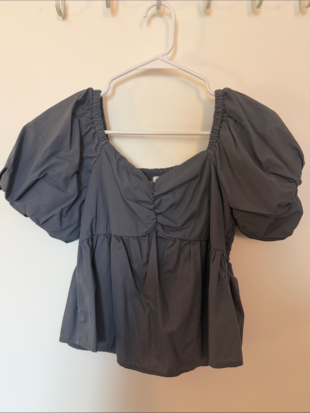 Puff Sleeve Ruched Peplum Top - Charcoal Gray